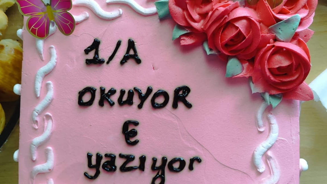 1/A SINIFI OKUYOR & YAZIYOR
